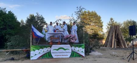 Domovini so se tradicionalno poklonili tudi na Valični vasi 4